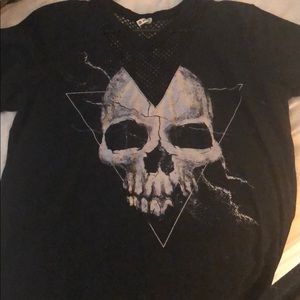 Emma and Sam LF skull t shirt